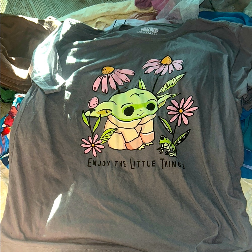 Star Wars Gray and Green Short Sleeve Tee